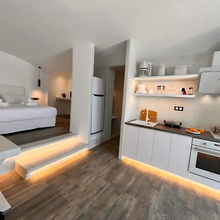 Lf Suites&villas Hotel Imerovigli (Santorini)